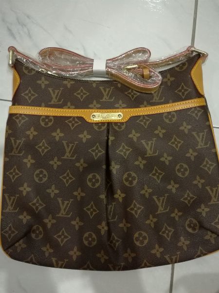 Louis Vuitton Sling Bag [ Bags & Wallets ] Metro Manila, Philippines -- fabshoppeonline