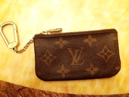 Authentic Louis Vuitton Lv Cles With Box [ All Buy & Sell ] Metro Manila, Philippines ...